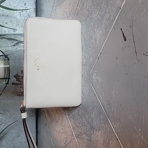 Coach brand new corner zip wristlet